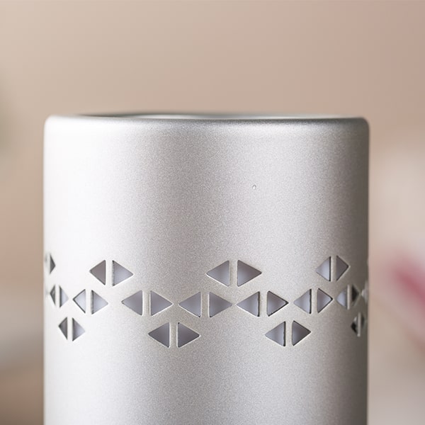 aluminum hollow design aromatherapy diffuser